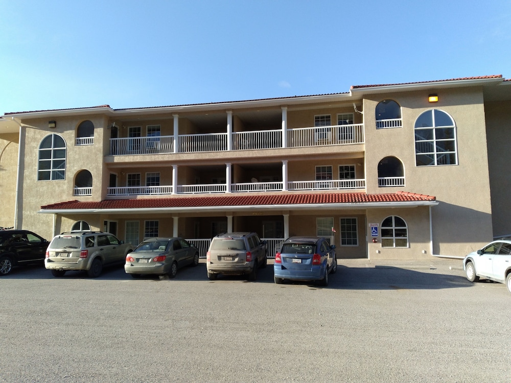 Mountain View Suites at Fairmont Hot Springs 57/63