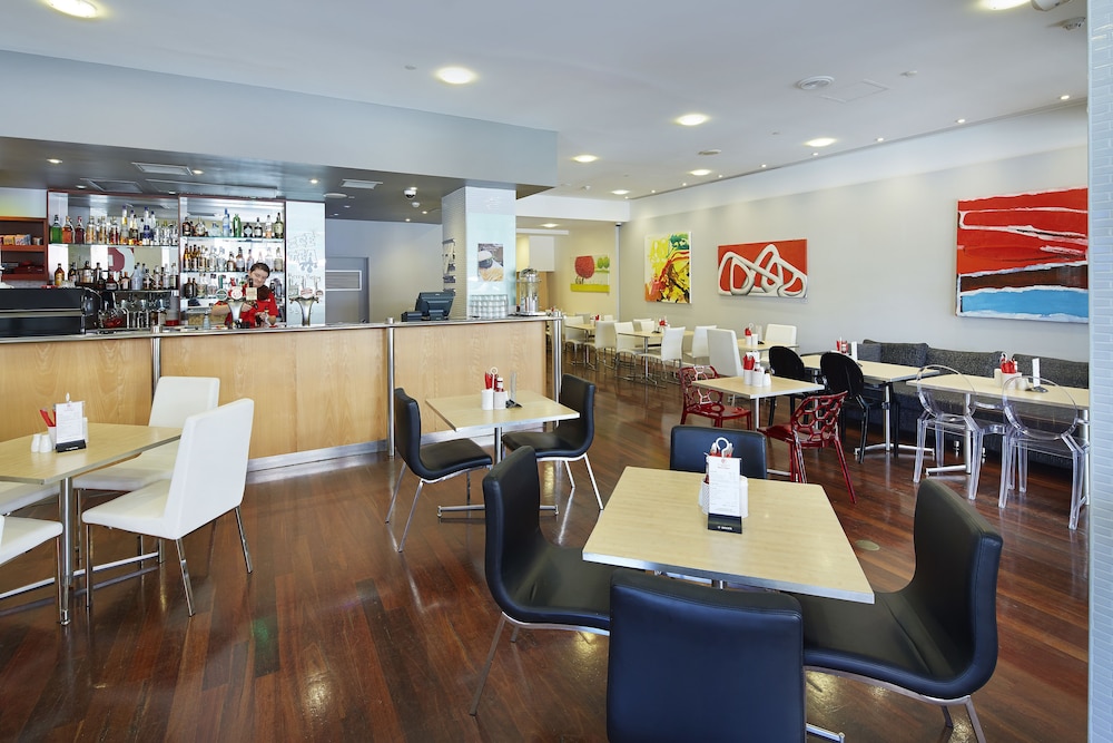 Mercure Perth 56/72
