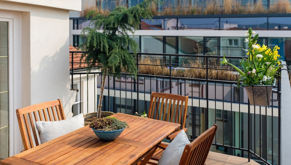 City Nest Apartments by Adrez Living 33/49