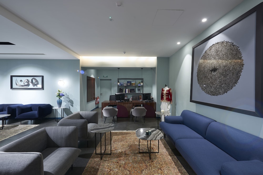 M Suite Hotel 27/50
