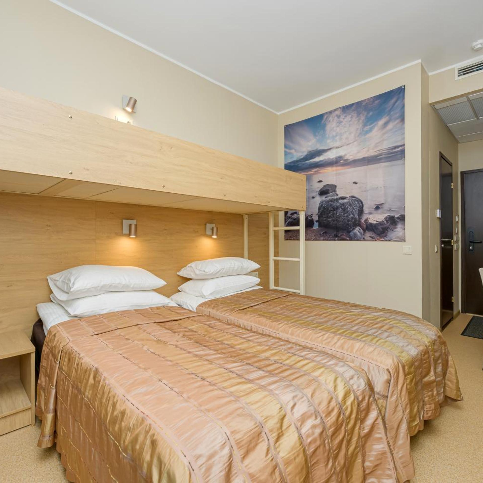 Room, Triple, with Pool, Ground Floor