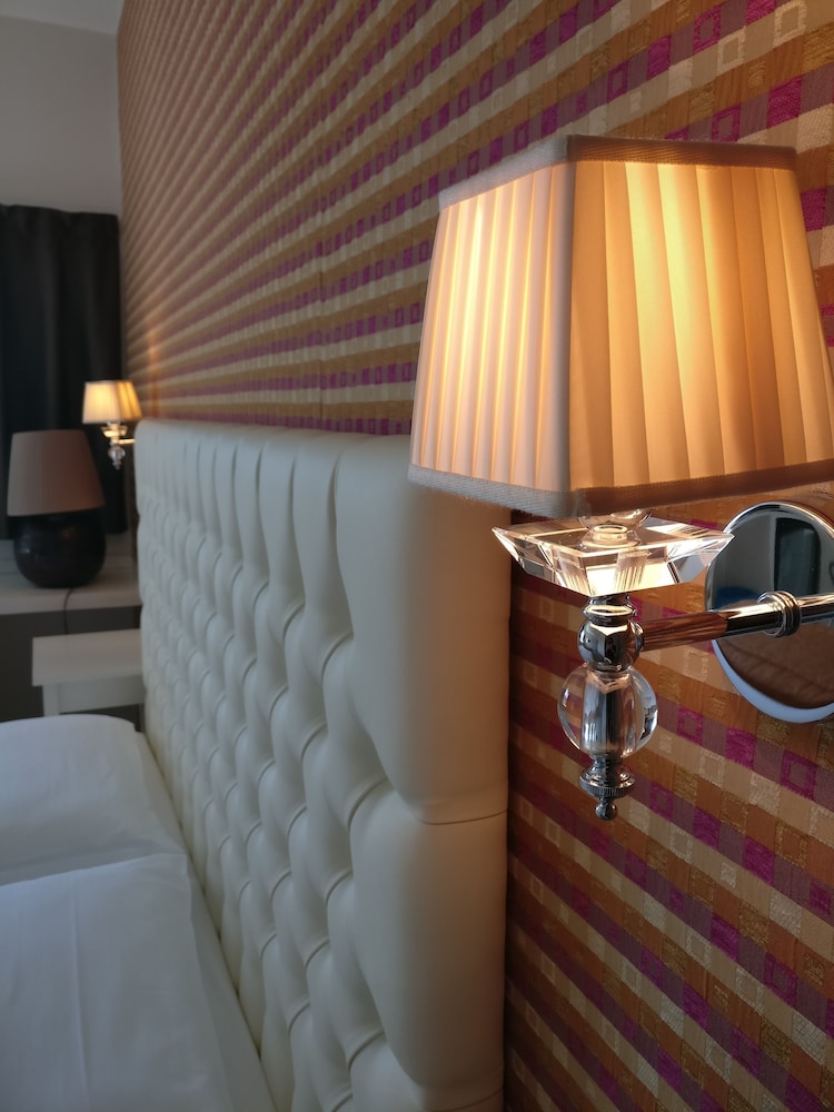 Nuova Opera Rooms photo2