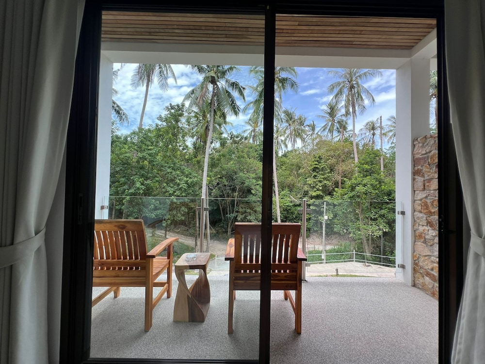 Woodlawn Villas Resort 52/66