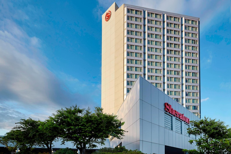 Sheraton Vancouver Guildford Hotel 1/9