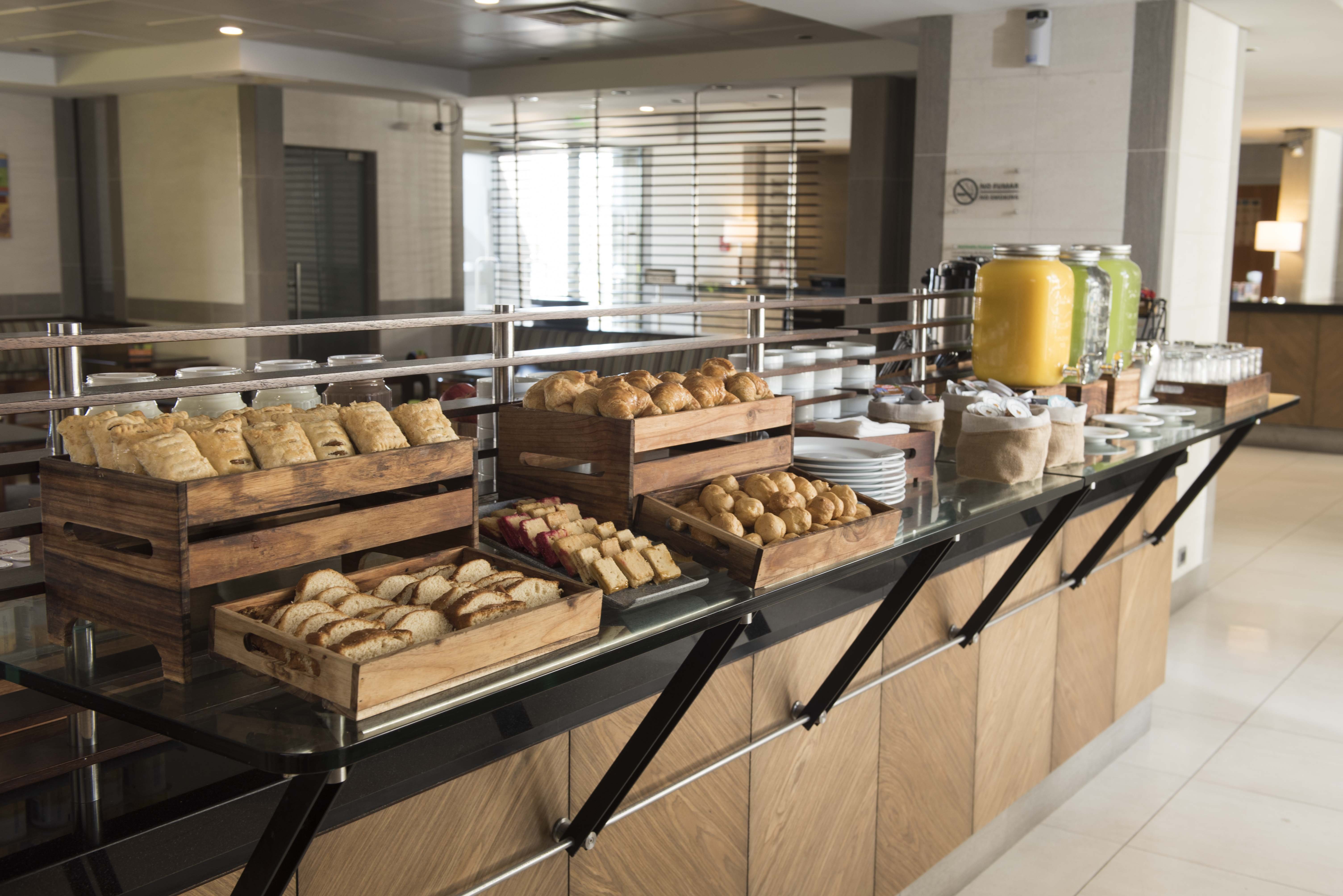 HOLIDAY INN EXPRESS IQUIQUE 40/74