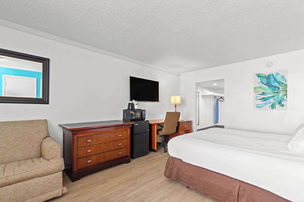 ROOM, KING BED, BEACH VIEW, SOFA, BALCONY