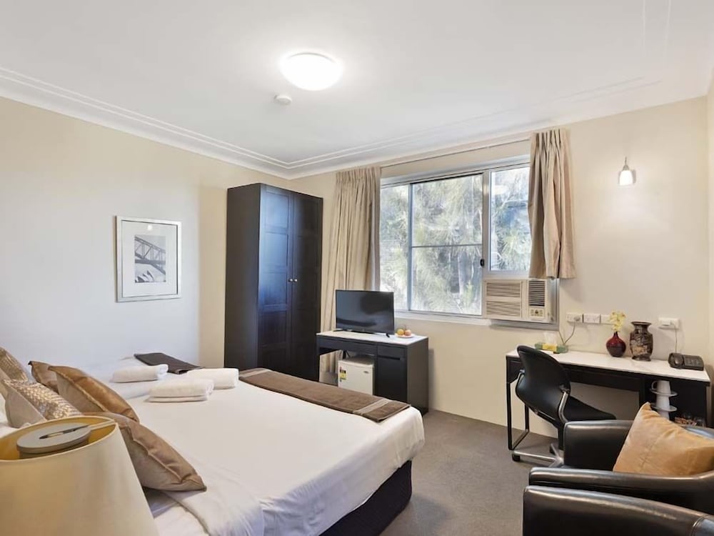 Greenwich Inn Sydney Hotel 33/48