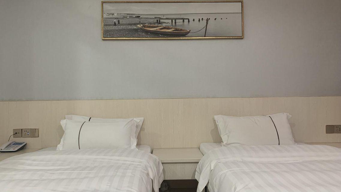 Quanyan Hotspring Holiday Hotel 5/56
