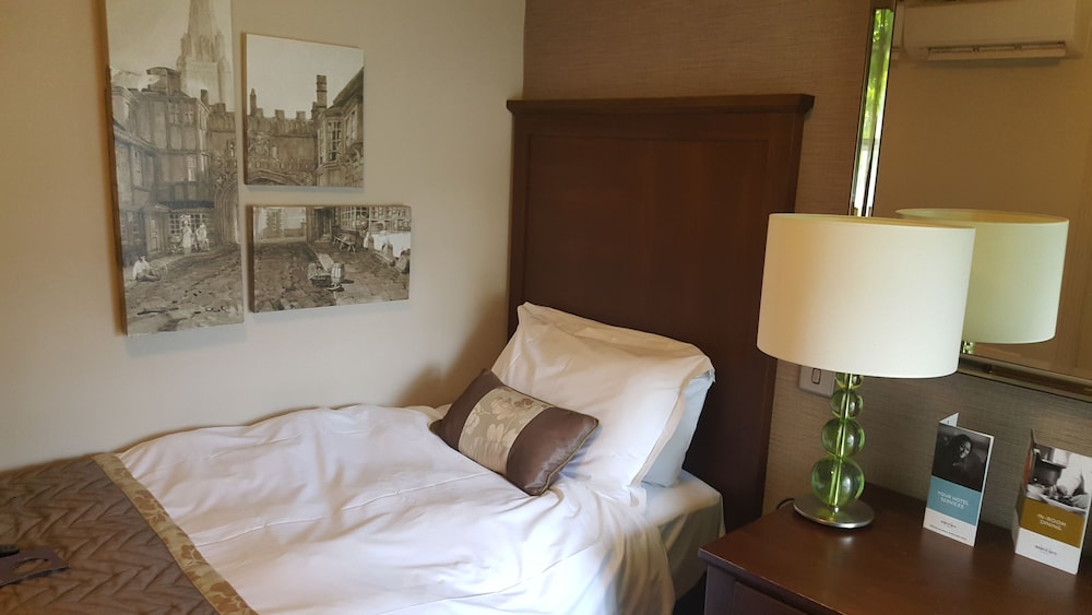 Mercure Salisbury White Hart Hotel 36/71