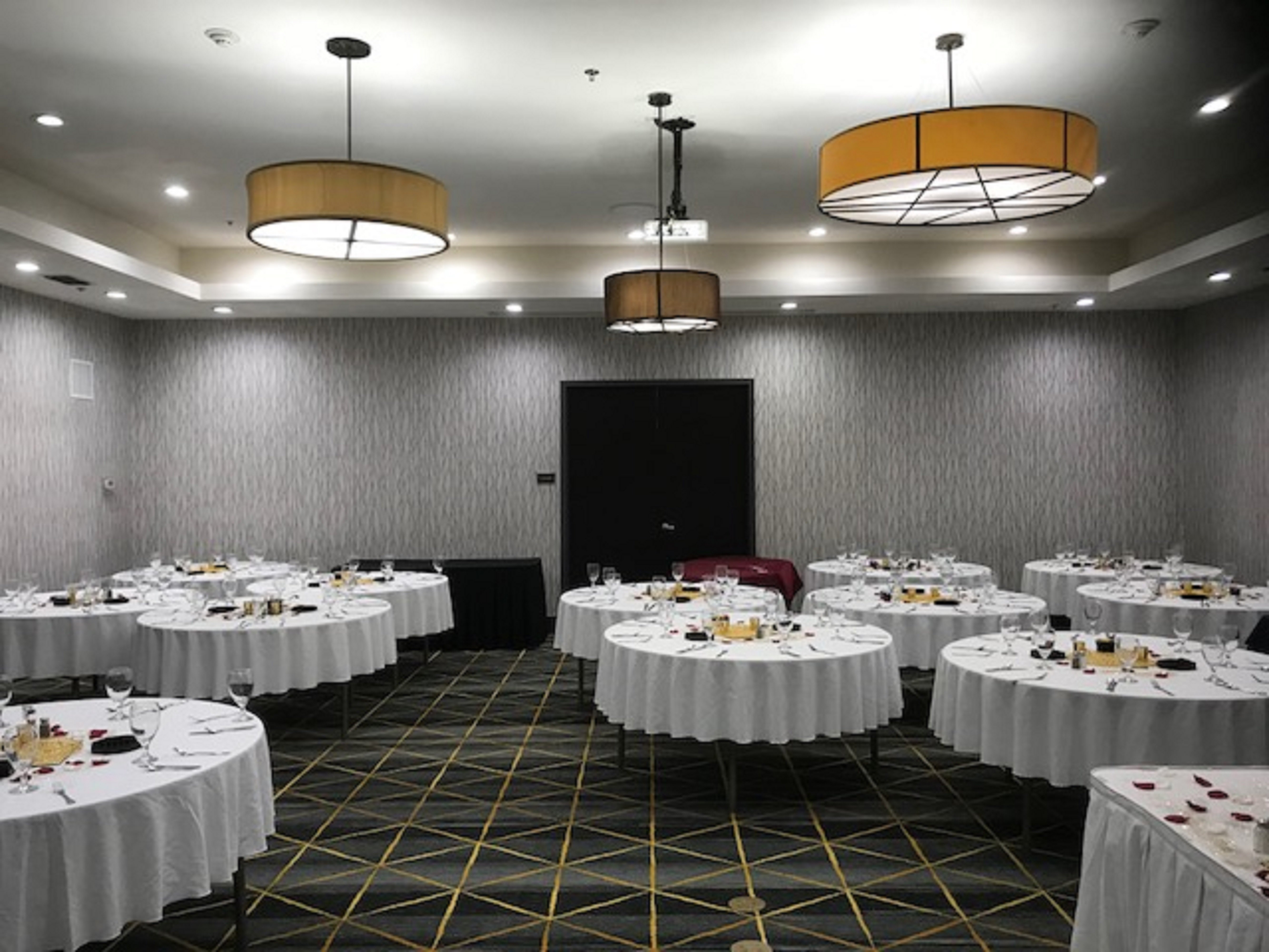 Holiday Inn & Suites McKinney - N Allen, an IHG Hotel 30/35