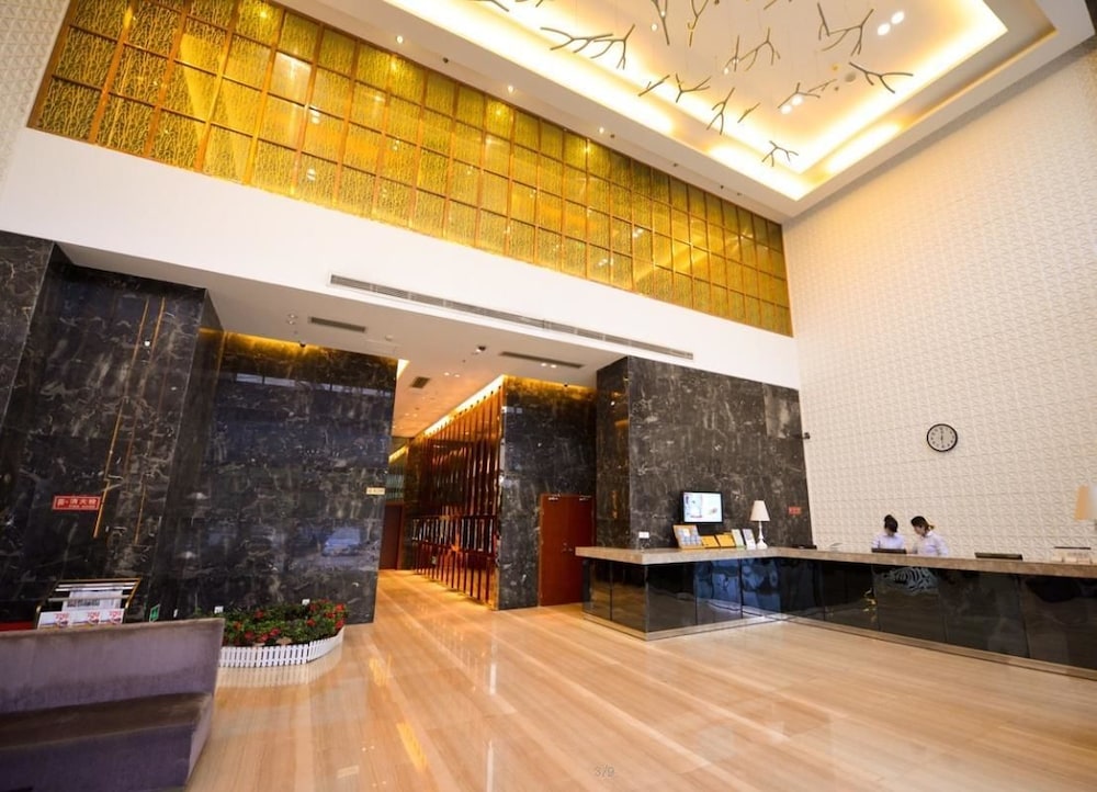 Metropolo Wuhan Sports Center Subway Station Dongfeng Avenue Hotel 6/23