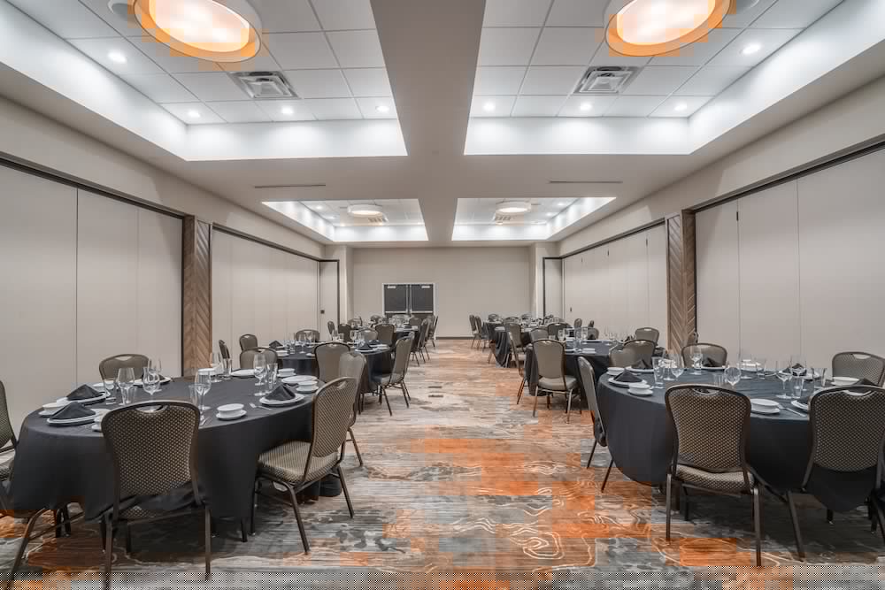 Holiday Inn And Suites Memphis Southeast Germantown 45/48