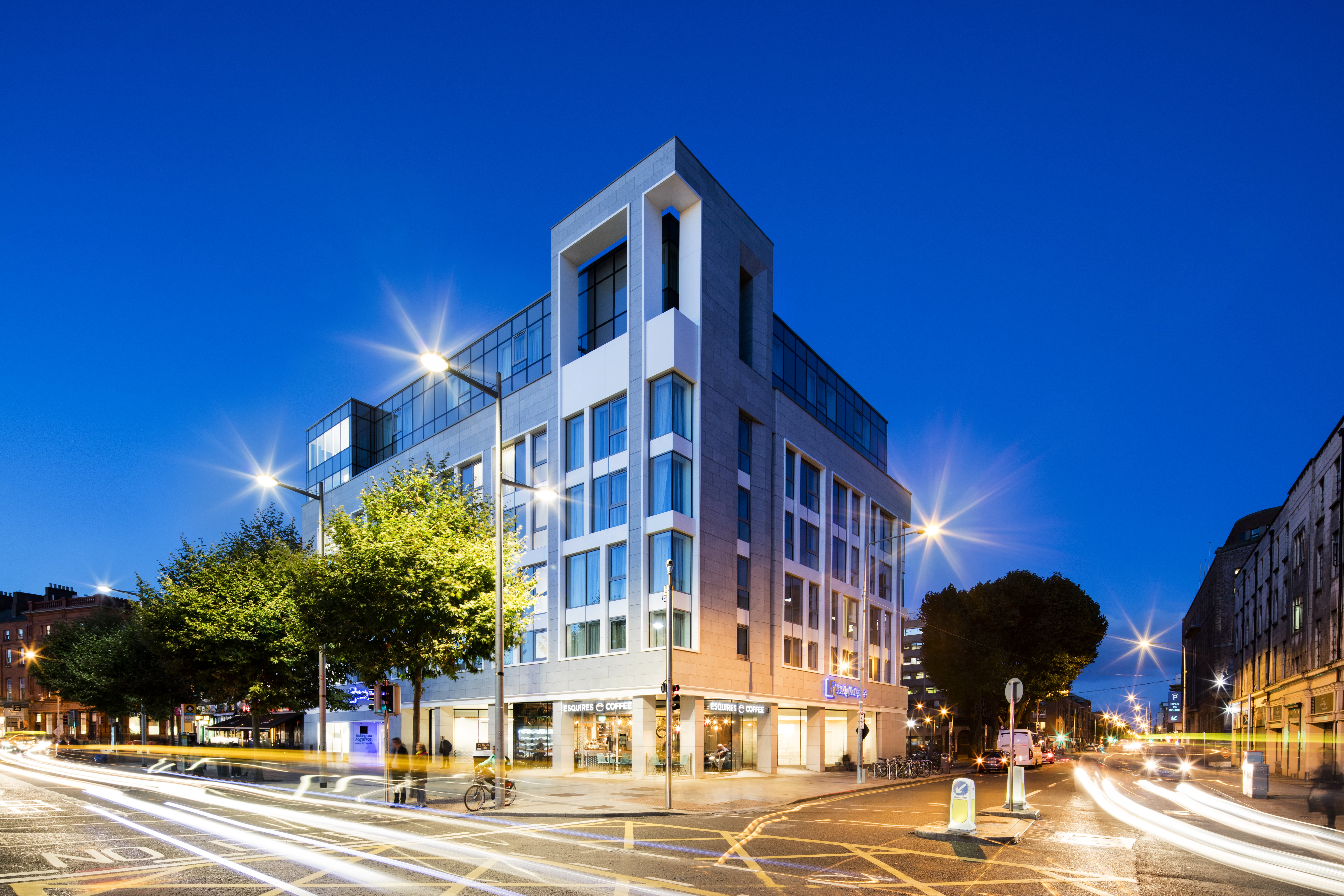 HOLIDAY INN EXPRESS DUBLIN CITY CENTRE 4/71