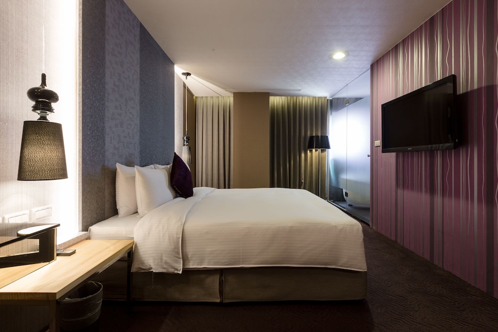 Green Hotel 25/70