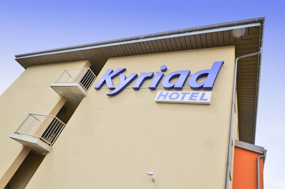 HOTEL KYRIAD SAINT CHELY D'APCHER - AIRE DE LA LOZERE 1/42