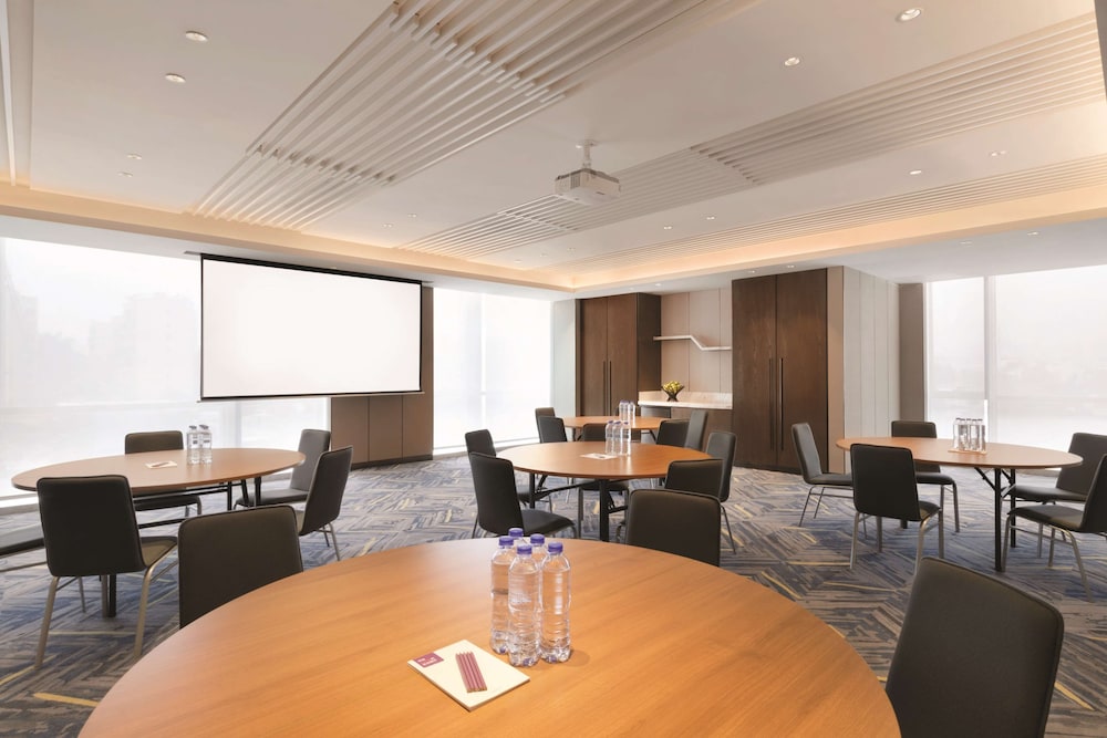 Hyatt Place Zhuhai Jinshi 40/43