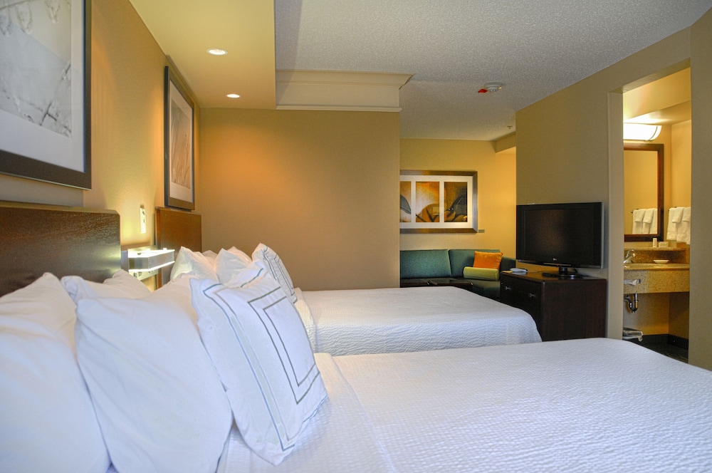 SpringHill Suites Marriott Colorado Springs South 11/59