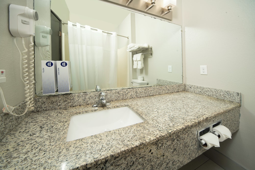 Countryside Inn Suites Fremont 42/45