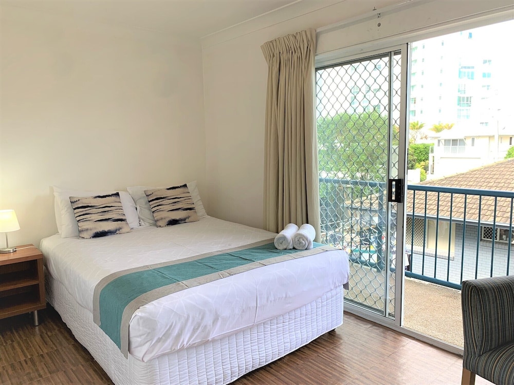 Broadwater Keys 28/72