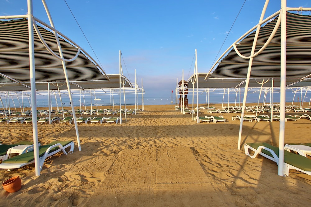 Sunis Kumkoy Beach Resort Hotel and Spa 46/50