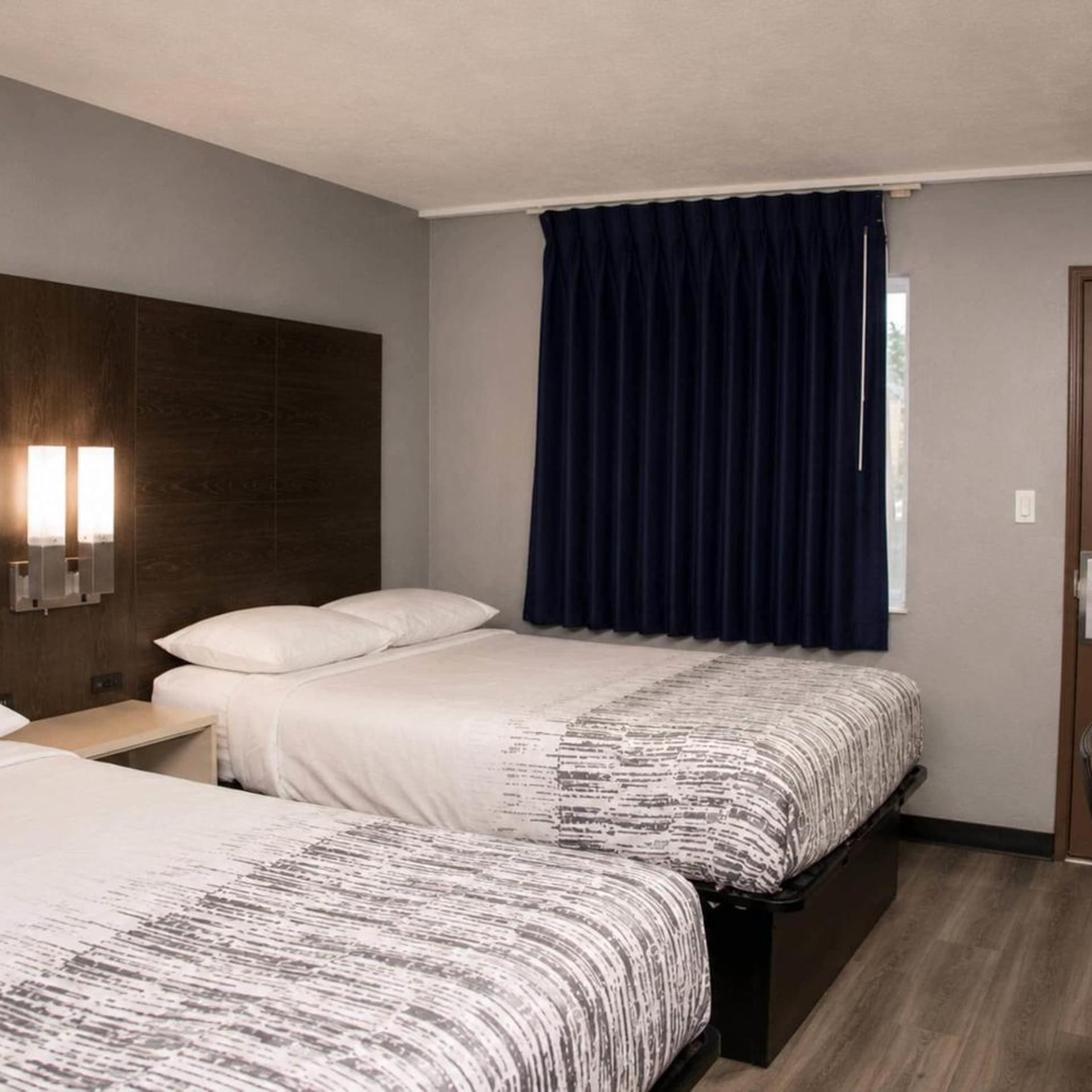 Room, Quadruple, 2 Queen Beds, Exterior Entrance