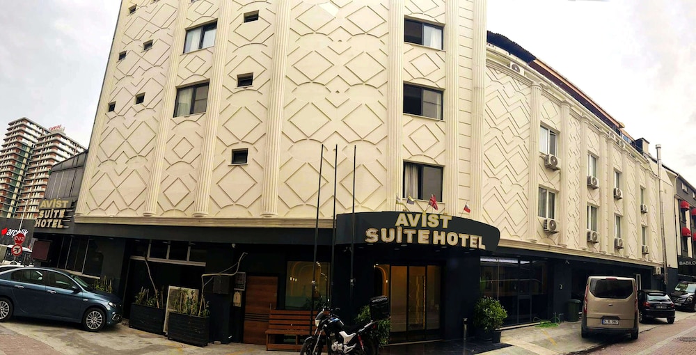 Avist Hotel 2/50
