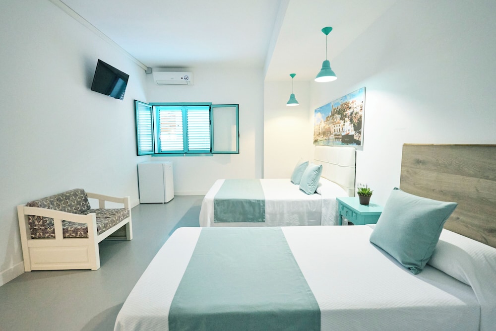 Hostal Sunset Ibiza 48/64