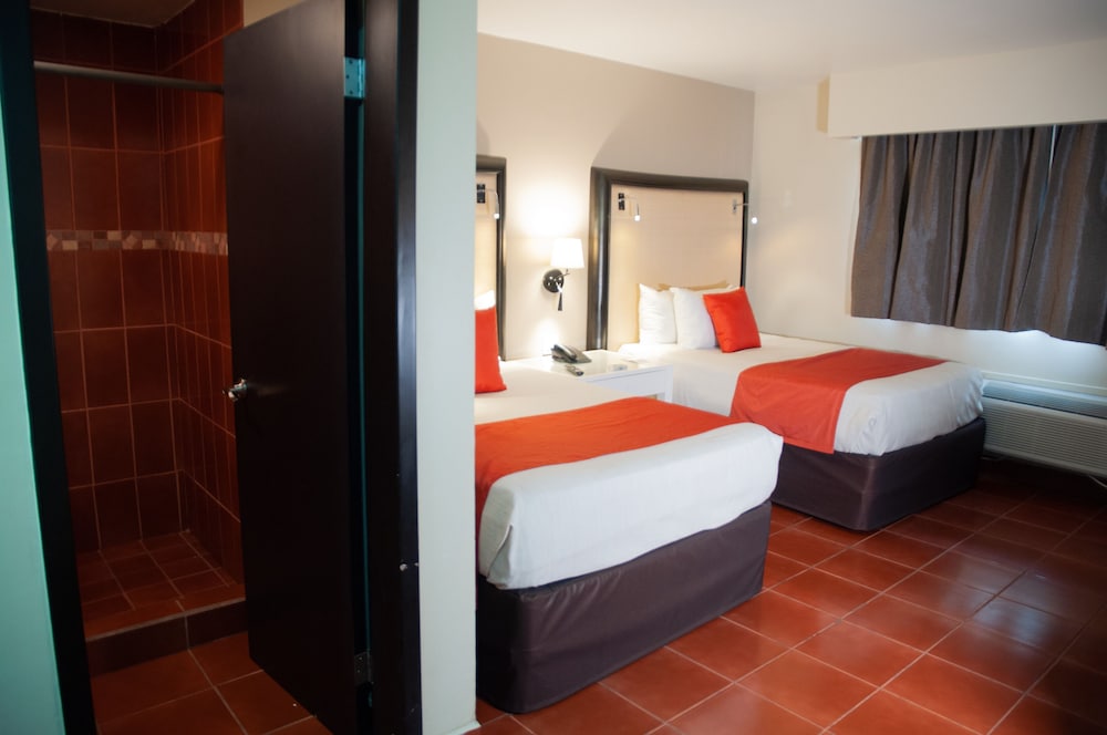 Del Mar Inn Playas de Tijuana 60/60
