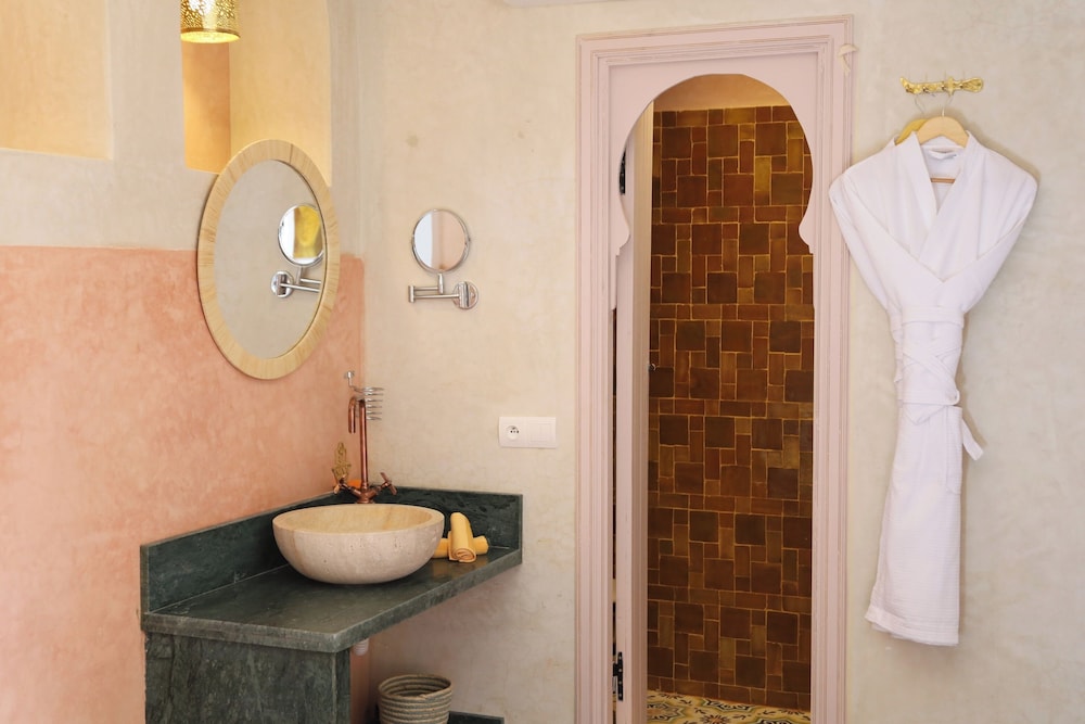 Riad 11 Zitoune 62/69