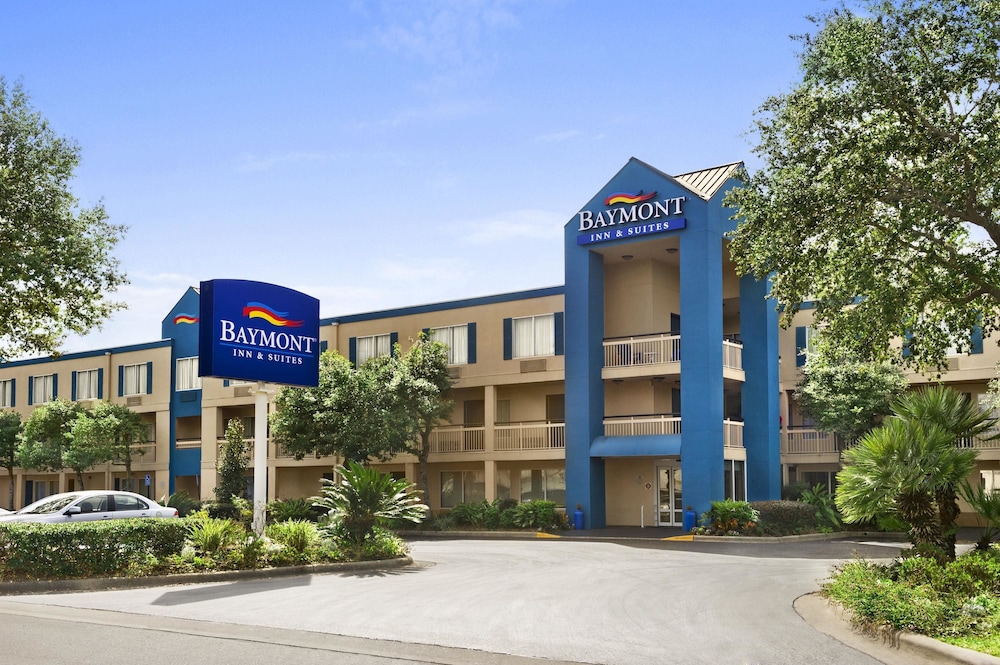 Baymont By Wyndham Gainesville I-75 36/46