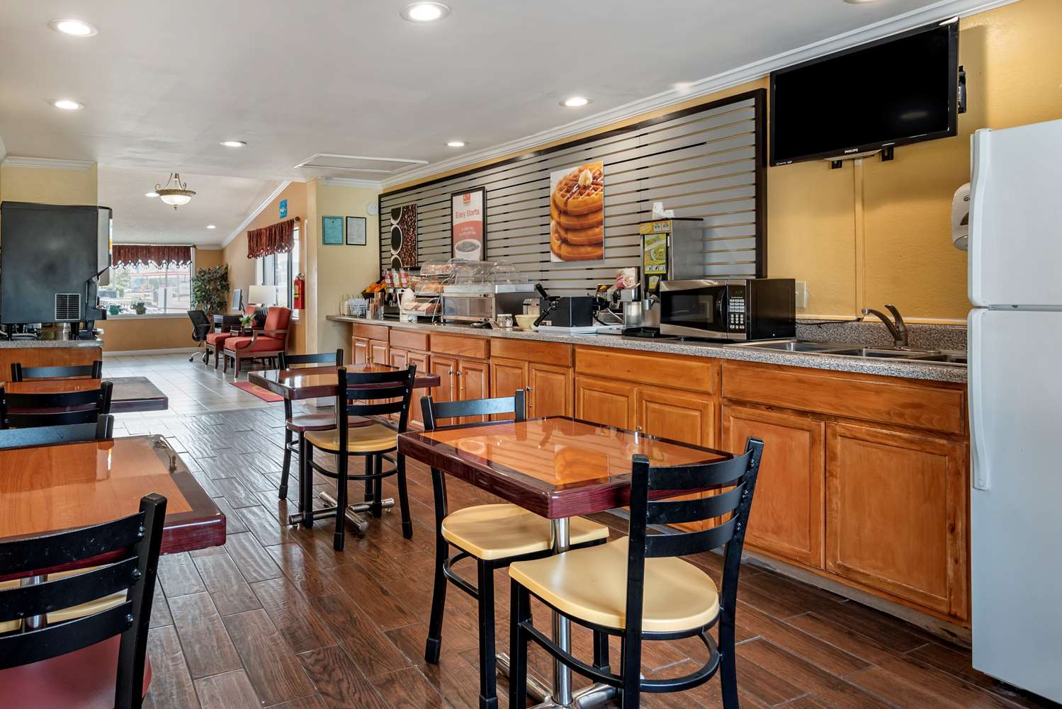Econo Lodge Oxford near Choccolocco Park 23/37