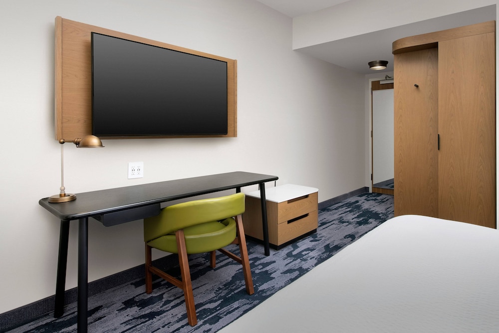 Fairfield Inn & Suites By Marriott Knoxville Lenoir City/I-75 6/37