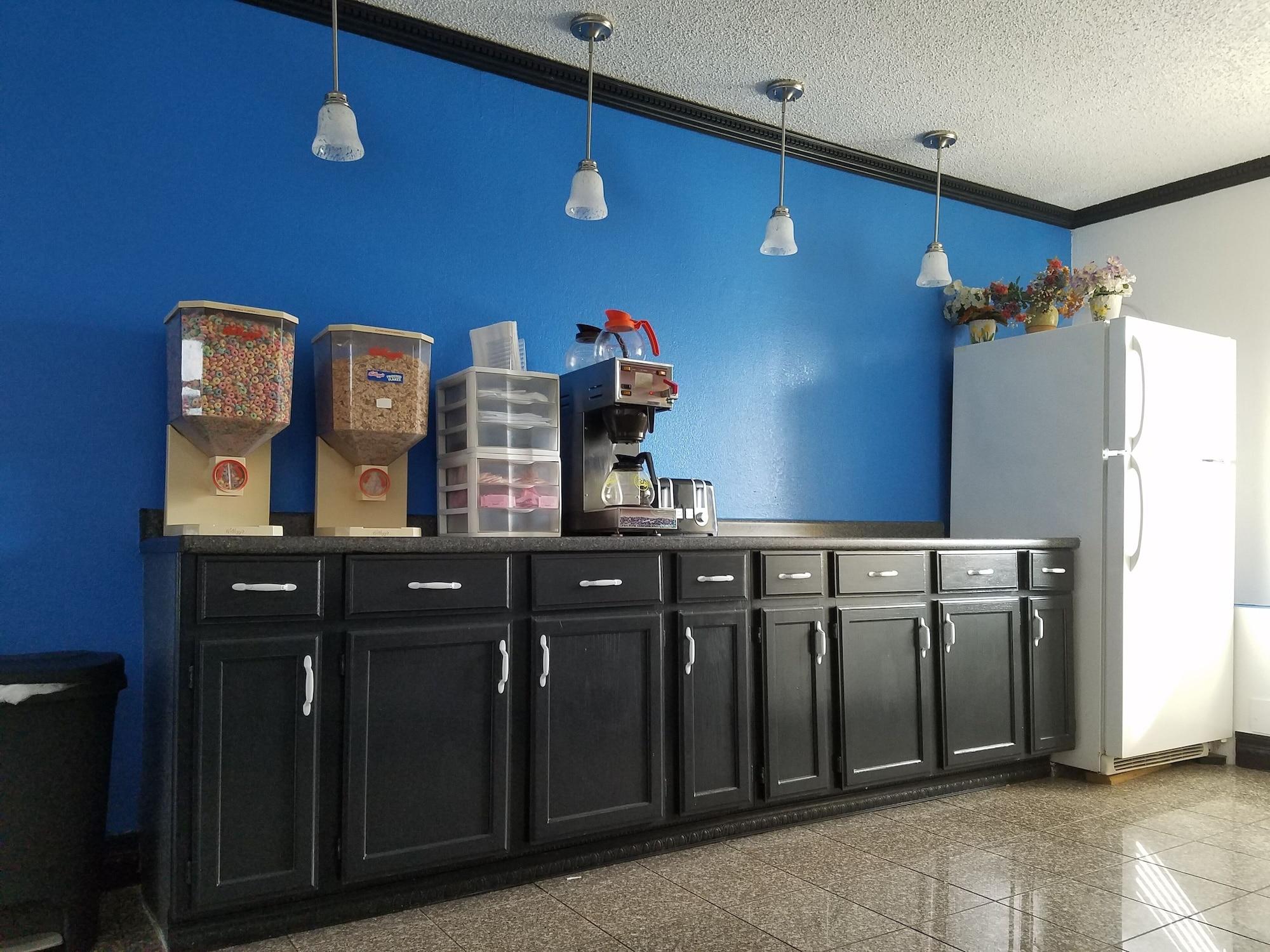 Americas Best Value Inn-Indy South 4/13