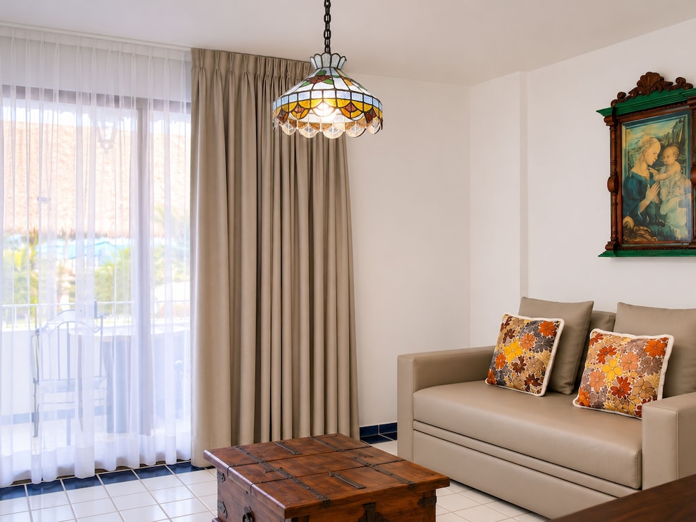 Los Arcos Suites 28/49