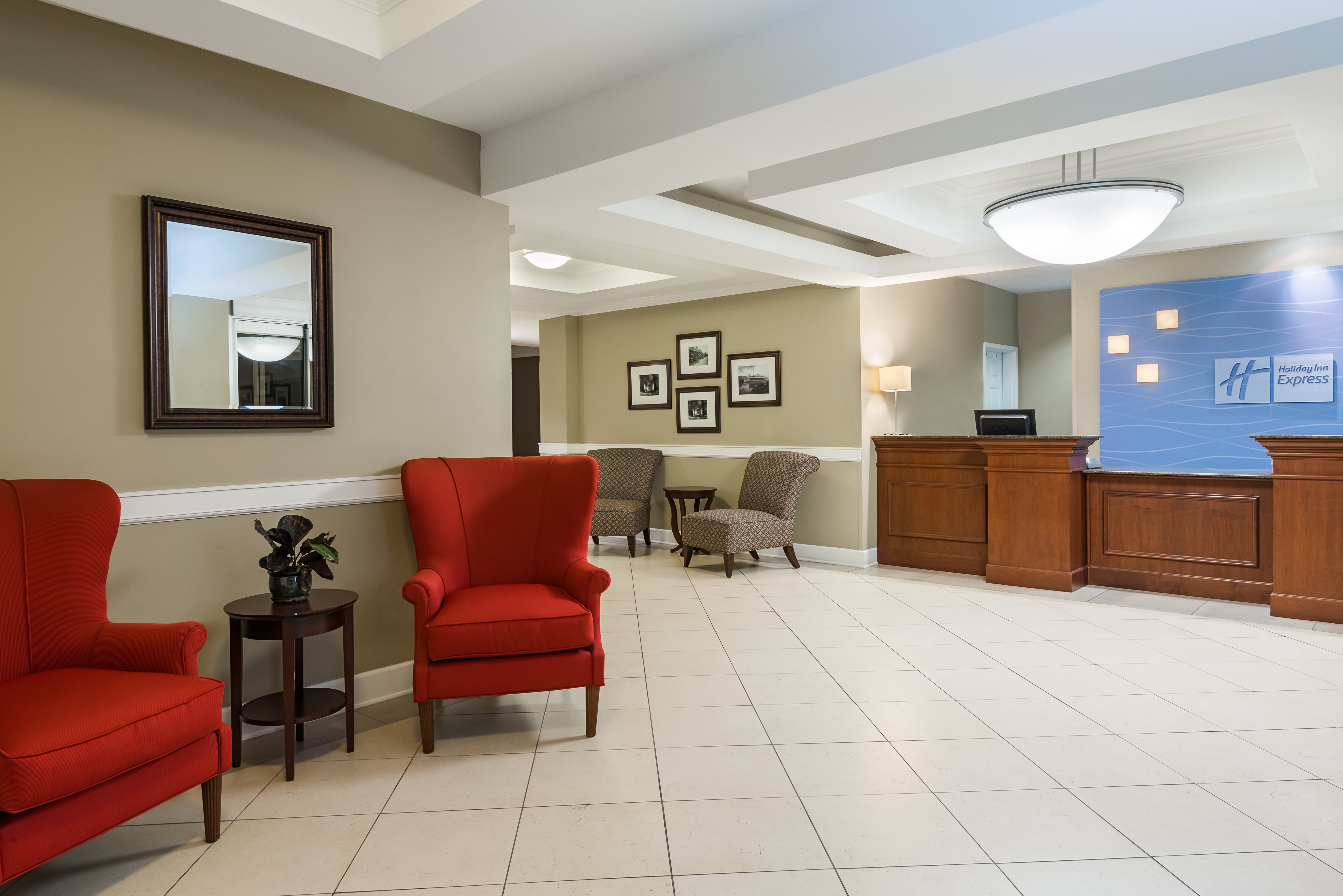 Holiday Inn Express Hotel Suites New Iberia Avery Island 50/80