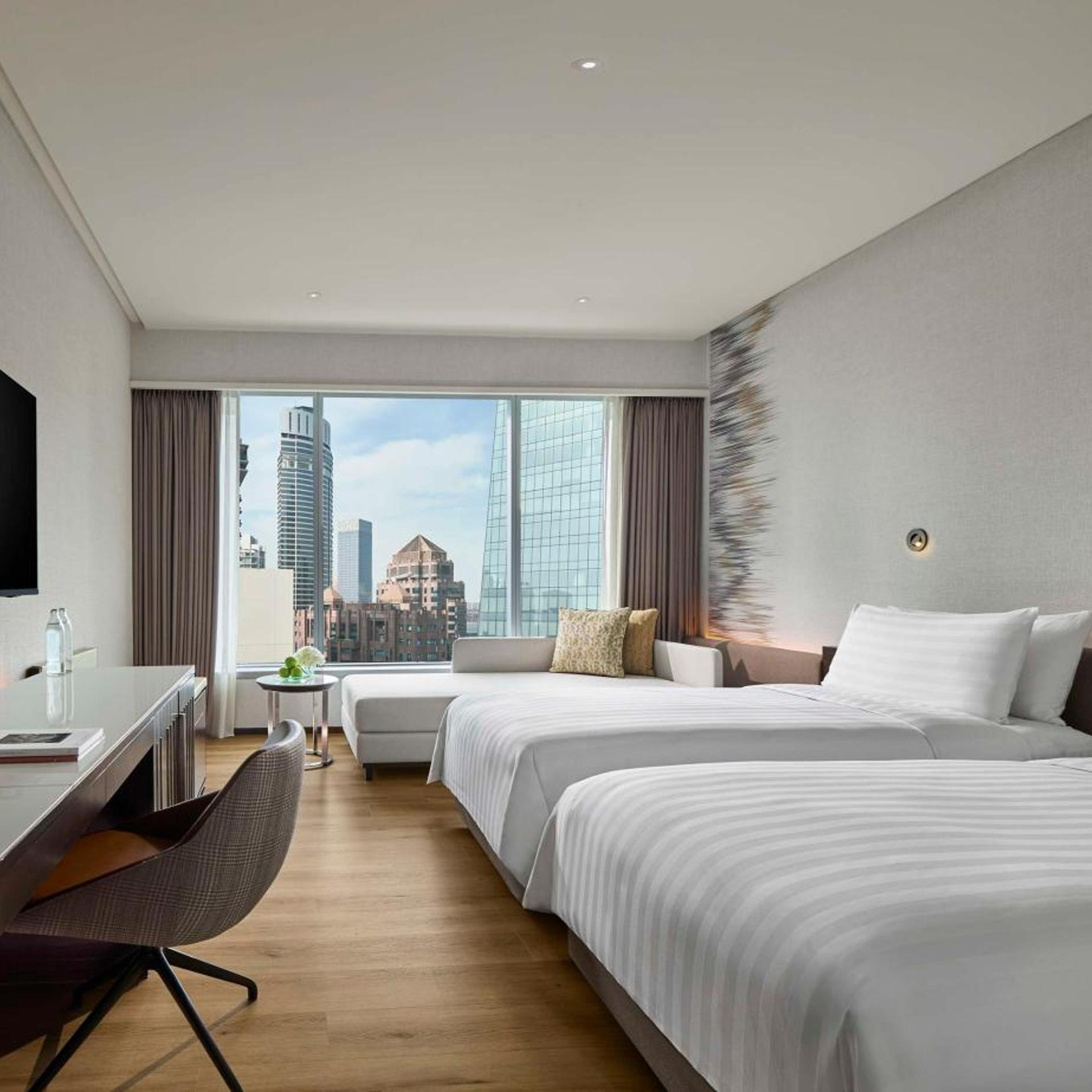 Renovated, Deluxe, Twin Beds