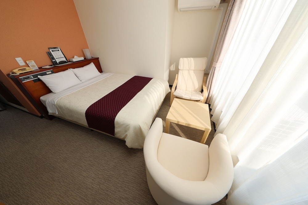 Hotel 21 11/57