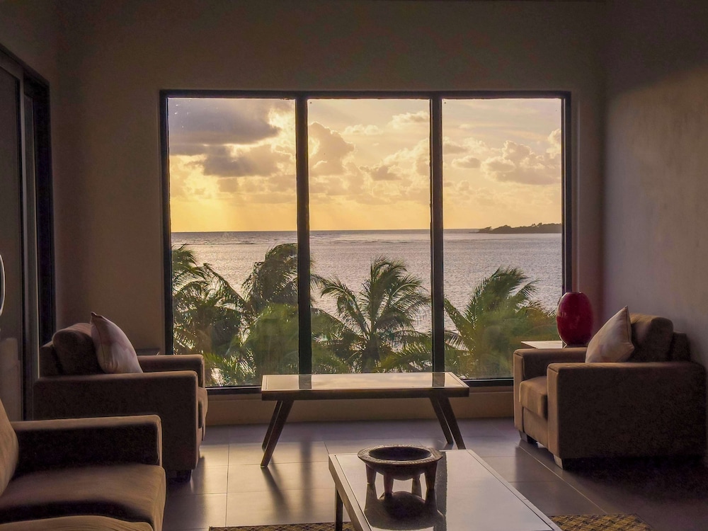Ramada Suites by Wyndham Seafront Coral Coast 45/60