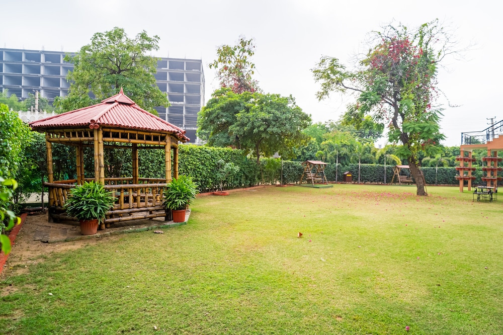 Aapno Ghar Resort 43/50