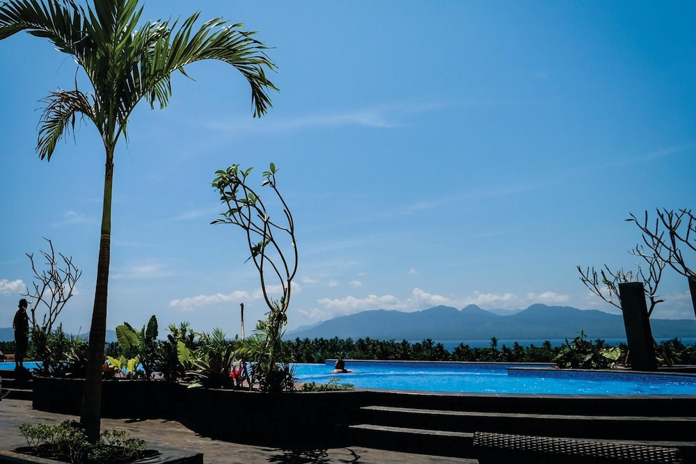 ILLIRA Hotel Banyuwangi 24/56