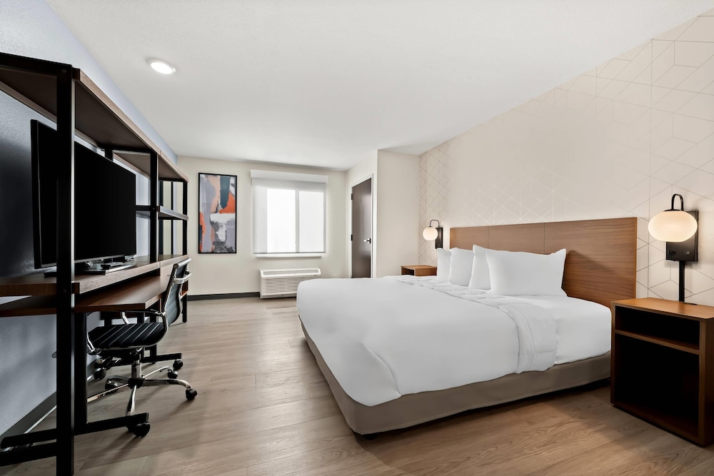 Everhome Suites Huntsville - Research Park 15/60