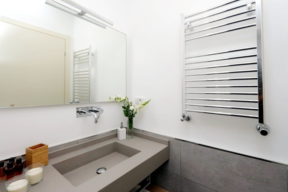 Relais Servio Tullio 63/71
