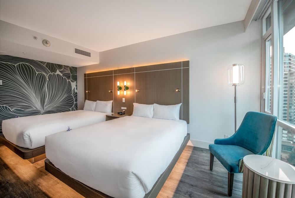 Coast Coal Harbour Hotel 17/64