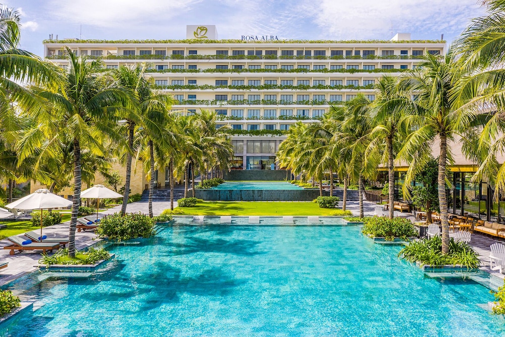 Rosa Alba Resort and Villas Tuy Hoa 7/66