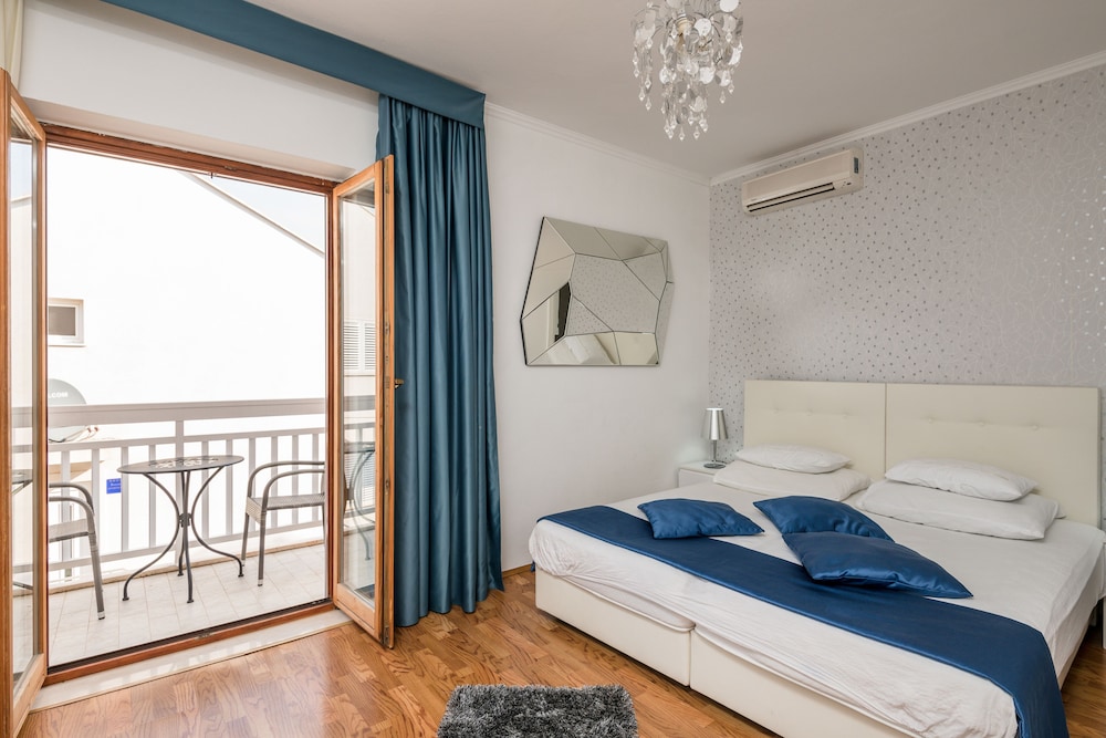 Villa Voinic 43/50