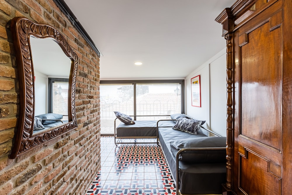 Villa Pera Suite Hotel 57/81