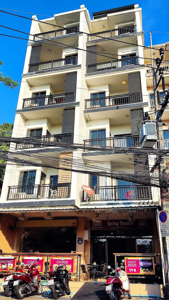 Lucky Patong Hotel 1/50