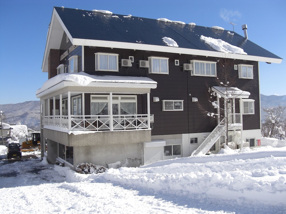Akakura Yours Inn 6/51