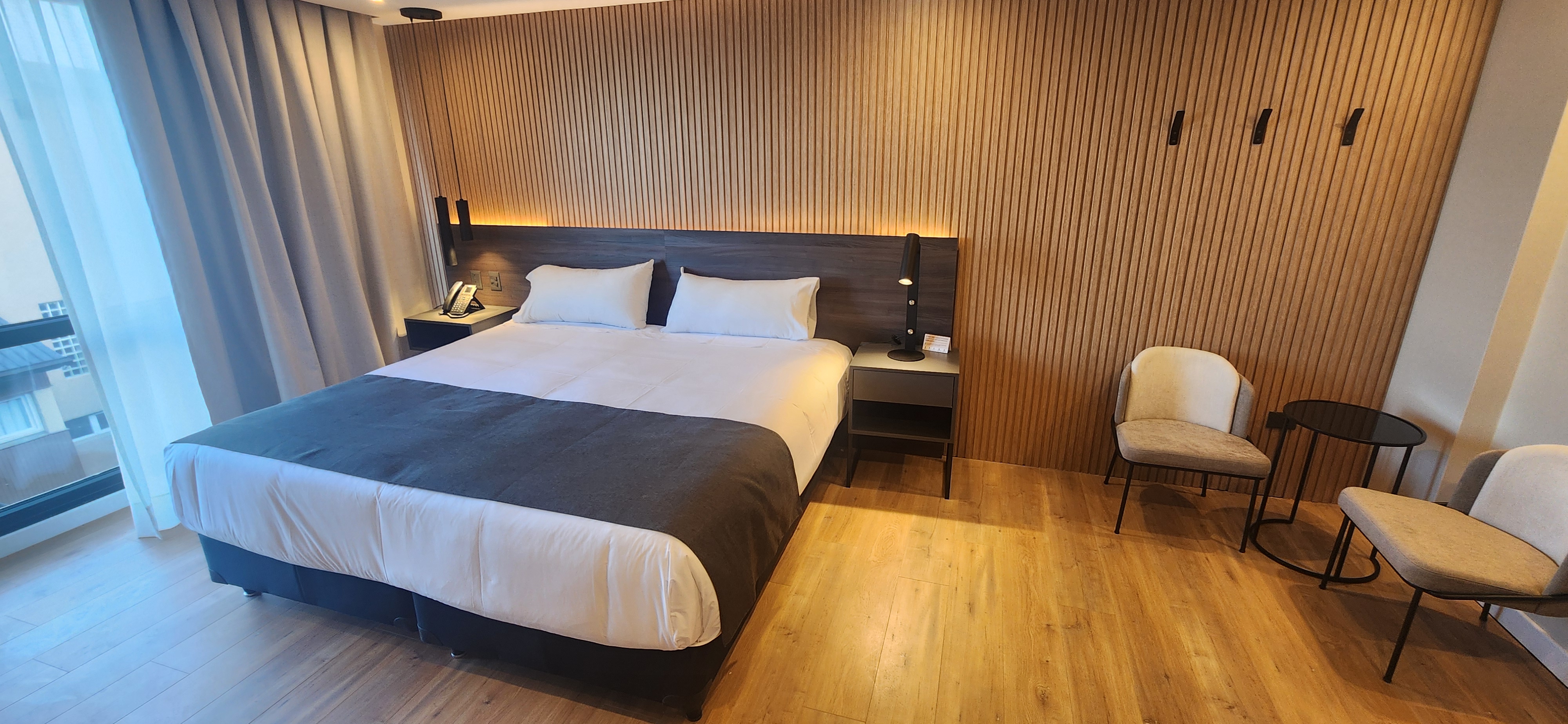 جناح تنفيذي، Canal Beagle Hotel 2/3