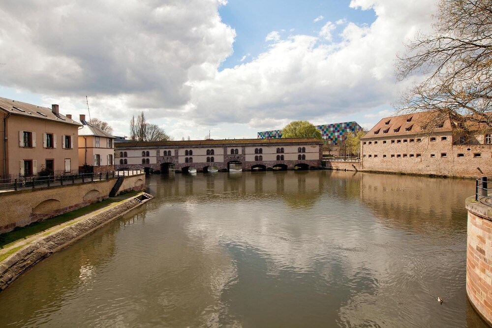 Sejours Et Affaires Strasbourg Kleber 18/25